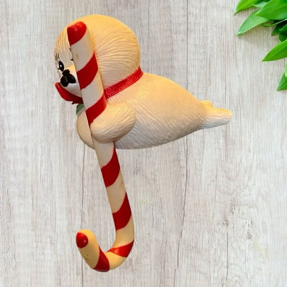 NIB CURRENT Young Uns Endangered White Baby Seal Stocking Hangers 1989